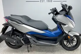 本田佛沙125踏板车，配ABS，油耗2.3，颜值颇高，满油能跑500公里视频封面