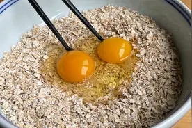 麦片最简单的做法，比油条简单比馒头还香，上桌一会就光盘，真香