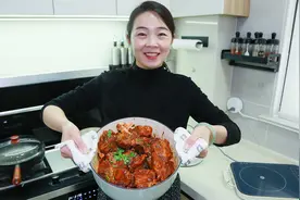珐琅锅太适合冬天了，用它做酱大骨，软烂入味，吃完了锅还是温的视频封面