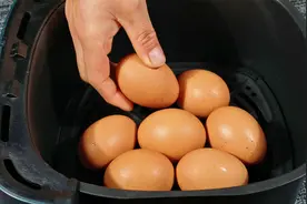 空气炸锅烤鸡蛋神仙做法，吃一次就忘不了，再也不吃水煮蛋了