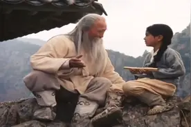 神笛：小女孩被白发老翁救下，教她一身绝世武功，从此惩奸除恶视频封面