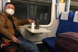 四川广元大哥在内蒙打工：月挣七八千不想干坐车回家，为什么视频封面