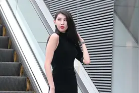黑色丝绒连衣长裙，还是搭配高跟鞋，高挑身材就是好搭配视频封面