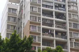 广州一业主对物业管理不满拒交物业费，法院判决：违法！视频封面