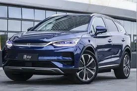 2022款比亚迪唐EV，颜值提升明显，长度增加30mm，提供6座版本