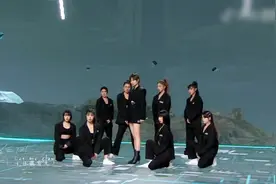 李宇春《野蛮生长》好听到爆，快来感受炸裂的舞台视频封面