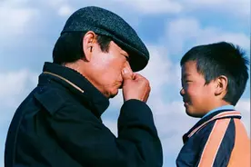 中国父亲一滴泪，日本儿子哭到死，张艺谋冷门电影《千里走单骑》视频封面