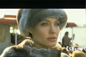 油管上超过千万点击量的侧颜女王J.fla翻唱精品《Shape Of You》