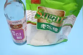 冰糖和白醋泡水喝，解决了都市上班族的烦恼，一起来看看