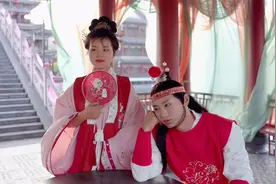 红楼梦搞笑版来啦，你们看哪个演的最尴尬视频封面