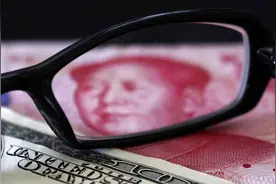 美元外汇储备全球减持，25年来最低水平，人民币表现超出预期视频封面