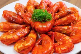 为什么饭店的茄汁大虾这么好吃？调制酱汁是关键，酸甜开胃真过瘾