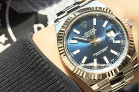 4000块以内入门手表推荐，教你用最少的钱买最适合你的手表！视频封面