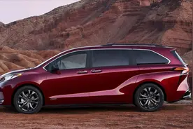 丰田家用MPV将国产，长度超5米，标配2.5L混动带四驱，看啥GL8