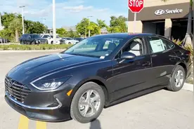 试驾2020款现代索纳塔，大灯亮起坐进驾驶座那刻，太惊艳了