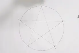 这才是五角星的正确画法，不会的赶紧学习一下，非常适合新手