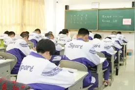 语文常考题实例讲解，赏析句子关键的2点要记住，做题又快又正确视频封面