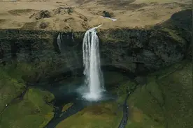 全球极品纯音乐《无心快语》，经典之作，源远流长！最好听版本！视频封面