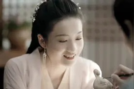 这首歌真的能触动心扉，是我听过最难受的一首歌，因为太好听了