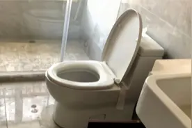 奇葩！新房尚未入住，屋内竟然有陌生人视频封面