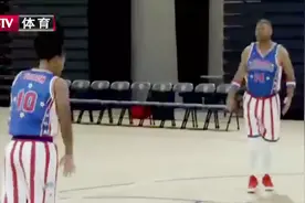 花式篮球太秀，女球员也不甘示弱，1天连创5项纪录视频封面