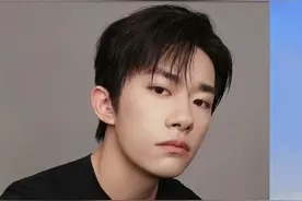 易烊千玺“考编”免笔试太轻松，其粉丝脱粉：他哪里配得上我喜欢