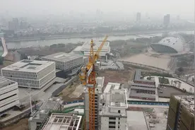 航拍金华 金华第一高楼 51汽车总部 对面在建小区工地(叫啥小区）视频封面