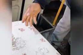 奇葩！大连一男子上车自称是隐形人，扔出“空气”称其会变成钱