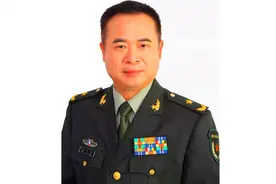 军内高层任免！重庆警备区少将副司令提升为湖南省军区司令视频封面