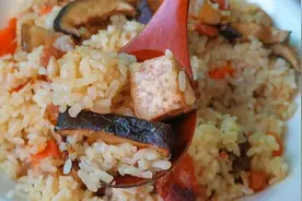 福建特色芋头焖饭，原来这样做才好吃，风味独特，香气四溢视频封面