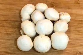 口蘑需要焯水吗？广东人教你味道鲜美的做法，简单易学的美味菜谱