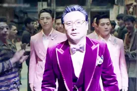 沈腾一个人演绎和丈母娘的合唱，这首《因为爱情》唱的太魔性了