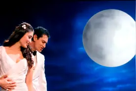 《流浪者》拉兹孙女主演的电影，新一代女神，月下起舞向祖父致敬视频封面