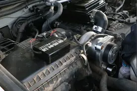 普拉多2700加装机械增压后开起来怎么样？美女车主这样说！视频封面