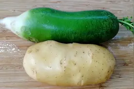 绿萝卜和土豆这样吃，比大鱼大肉还抢手，开胃下饭营养足，太香了