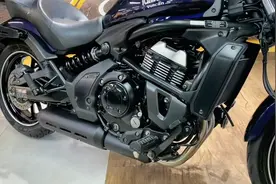 7.88万！川崎新款小火神，比哈雷好，高颜值配ABS，听听声浪如何视频封面