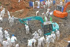 MU5735遇难乘客父亲哽咽诉说：23号是我女儿生日