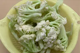 花菜不好清洗，教你一个小技巧，能够有效的清洗花菜，简单又方便