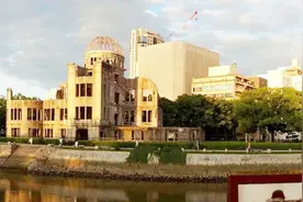 二战时期，日本2.5万名大学生上战场，但日本为何却只挑文科生？视频封面
