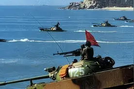 1974年，解放军海陆空三军集结西沙群岛，摄像机拍下这一幕！