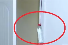 才发现，在门后挂一瓶矿泉水，还有这么棒的作用，好方法学会不亏
