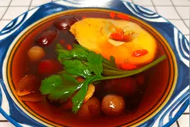 女人切记多喝这道汤，驱寒暖胃还养颜，每天喝一碗，越喝越漂亮