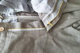 裤子拉链链头一边掉了出来，还掉了一个链齿？老师傅教你怎么修复视频封面