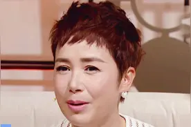 蒋雯丽一双儿女对比：一个亲生一个领养，这差距不是一般的大！