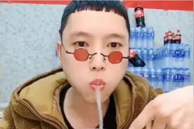 那些让人直呼卧槽的牛人：四川水王表演绝活“龙吐水”真太厉害了