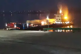 荆州过江大桥是高速很多司机被迫只能坐汽渡过江省钱