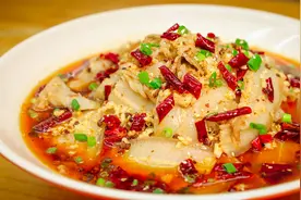 五花肉的这种做法你试过吗？肥而不腻，麻辣鲜香，吃了还想吃视频封面