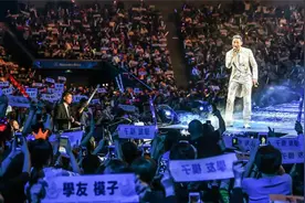 张学友翻唱《古惑仔》主题曲就算了，还超越，不愧是“原唱杀手”