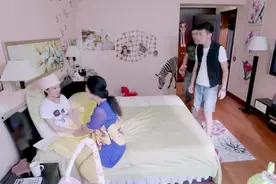 前女友假装怀孕被发现 没想到小伙竟然还相信了视频封面