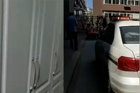 “房门被邻居封堵”事件堵门邻居已离世，律师：可起诉死者家属视频封面